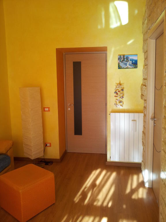 Bed & Breakfast Thousand Colors