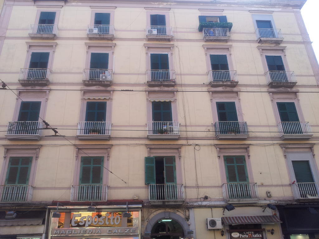 Thousand Colors Naples